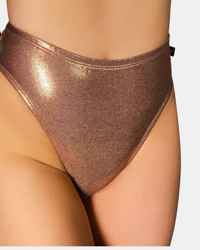 Fawnia Gold Metallic High Rider Hot Pants
